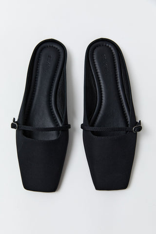 Plié Flat - Black
