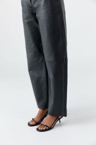 Petit Sling Back Heel - Black
