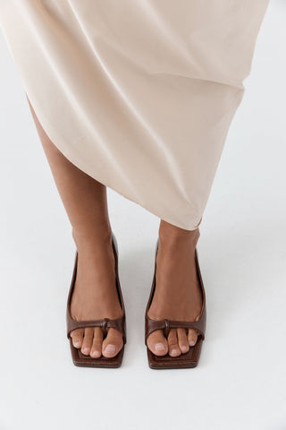 90s Square Toe Heel - Coffee