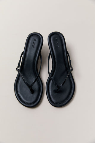 Petit Thong Wedge - Black