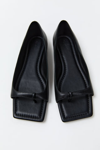 90s Square Toe Flat - Black