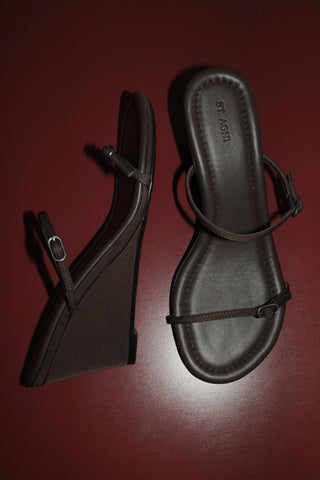Petit Detail Wedge - Mocha