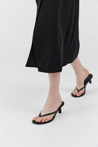 Ecru Thong Heel