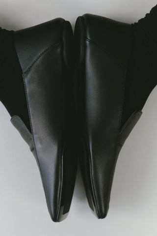 Minimal Flat Loafer