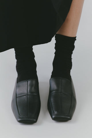 Minimal Flat Loafer
