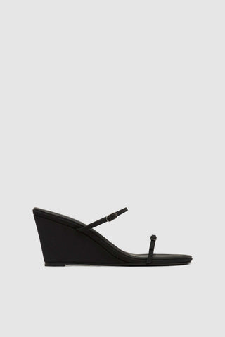 Petit Detail Wedge - Black