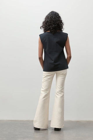 Tuck Shoulder Black Tee