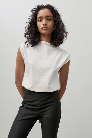 Tuck Shoulder White Tee